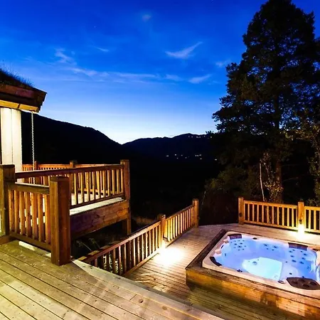 Luxury In The Mountains With Facileties Holiday home