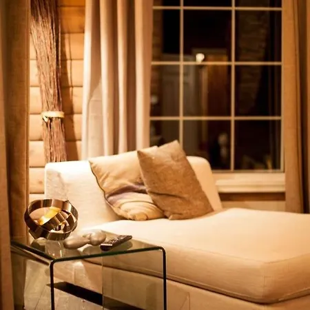 Luxury In The Mountains With Facileties Holiday home